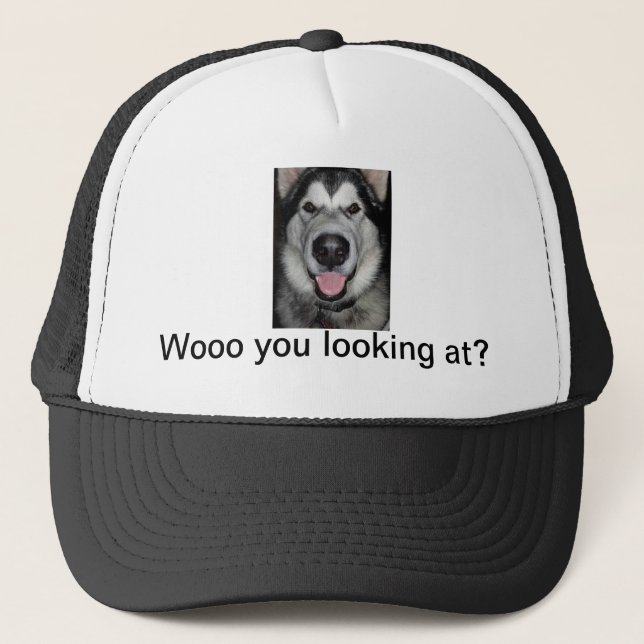 Casquette Courtisez-vous regardant. Malamute d'Alaska (Devant)