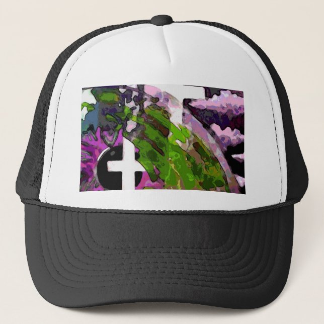 Casquette Croix et oeil roses (Devant)