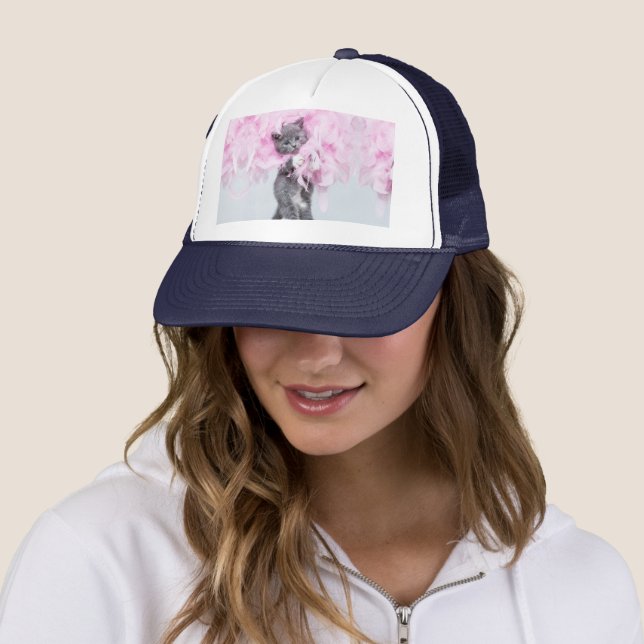 Casquette Cute Cat rose plume (En situation)