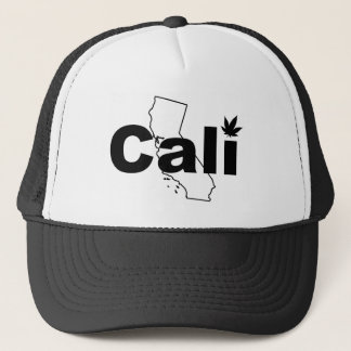 Casquette de feuille de mauvaise herbe de Cali