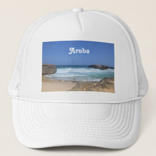 Casquette De superbes vagues s'écrasent à Aruba