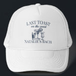Casquette Dernier Toast Sur La Côte Beach Bachelorette Party<br><div class="desc">Préparez-vous à la Dernière soirée toast On The Coast Beach Bachelorette Party avec notre élégant chapeau Trucker. Idéal pour la soirée cocktail club, ce casquette est un accessoire incontournable pour la célébration de la bachelorette de luxe. Avec l'expression "Dernier Toast On The Coast", il ajoute une touche de classe à...</div>