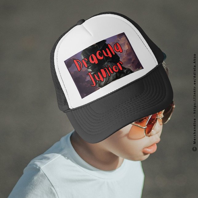 Casquette - Dracula Junior conçu par la poète Adie (DJ Cap designed by Poet Adiela Akoo. Browse my store now 4 more interesting finds & gr8t gift ideas )