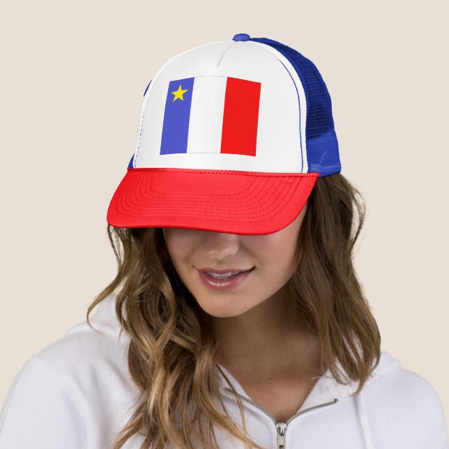 Casquette Drapeau acadien (En situation)