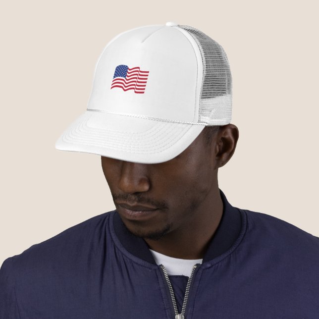 Casquette Drapeau Américain Ondulant (En situation)