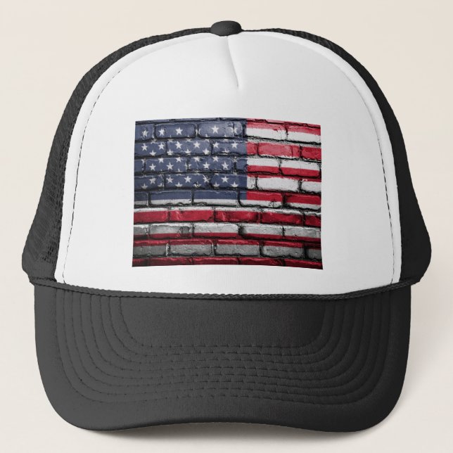 Casquette Drapeau américain peint sur un mur en brique (Devant)