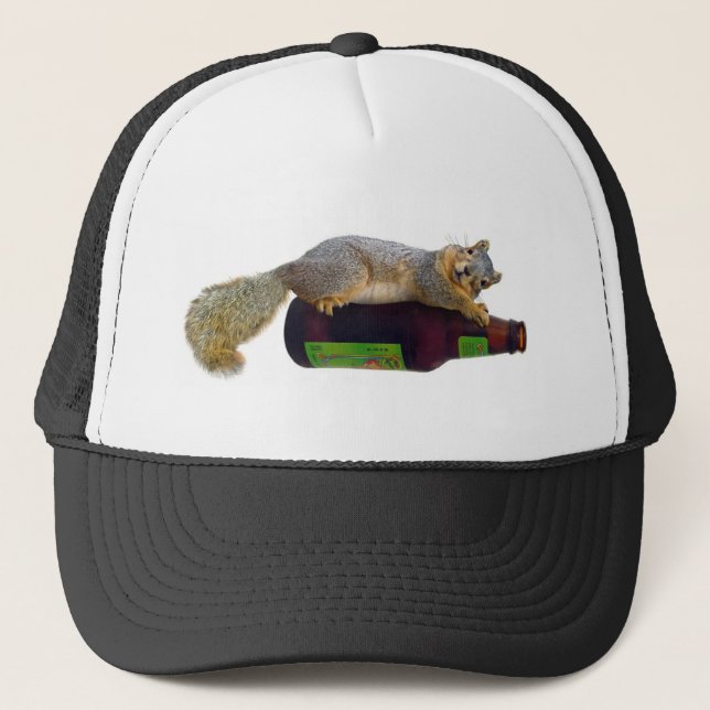 Casquette Écureuil avec la bouteille à bière vide (Devant)