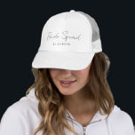 Casquette Élégant Moderne Simple Brigade de la Mariée Demois<br><div class="desc">Texte de Script Personnalisé Nom Moderne Élégant Simple Modèle Femmes Brigade de la Mariée Demoiselle d'Honneur Mariage Enterrement de Vie de Jeune Fille Casquette de Trucker Blanche / Casquette.</div>