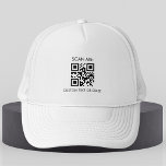 Casquette Entreprise personnalisée QR Code et texte minimali<br><div class="desc">Faites la promotion de votre entreprise avec ce chapeau de camionneur cool,  avec modèle QR Code personnalisé! Ajoutez facilement votre propre logo en cliquant sur l'option "personnaliser".</div>