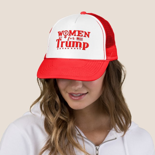 CASQUETTE FEMMES POUR LES MAGA DE TRUMP (En situation)