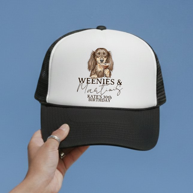 Casquette Fête des saucisses de teckel et de martinis (Dachshund Weenies and Martinis Party Trucker Hat
)