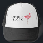 Casquette Flamant rose tropical fête nuptiale personnalisée<br><div class="desc">Les casquettes de bachelorette parfaits pour votre soirée "Flamingle" ! Nos chapeaux de camionneur flamingo sont le moyen parfait pour votre équipage d'attirer toute l'attention partout où vous et vos filles allez ! Ajoutez votre libellé personnalisé à cette conception à l'aide des cases "Modifier ce modèle de conception" situées à...</div>