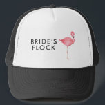Casquette Flamant rose tropical fête nuptiale personnalisée<br><div class="desc">Les casquettes de bachelorette parfaits pour votre soirée "Flamingle" ! Nos chapeaux de camionneur flamingo sont le moyen parfait pour votre équipage d'attirer toute l'attention partout où vous et vos filles allez ! Ajoutez votre libellé personnalisé à cette conception à l'aide des cases "Modifier ce modèle de conception" situées à...</div>