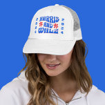 Casquette Fleurs rétro Harris & Walz<br><div class="desc">Chapeau rouge,  blanc et bleu Retro Harris & Walz. Fleurs rouges et 2024 de chaque côté. 2024 est modifiable.</div>