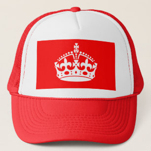Casquette GARDER SON CALME COURONNE sur décoration rouge