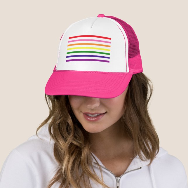 Casquette Gay pride de bandes arc-en-ciel colorées (En situation)