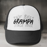 Casquette Grunge moderne noir et blanc Le meilleur Grampa<br><div class="desc">Ce design grandiose et moderne est composé de la typographie de san serif.</div>