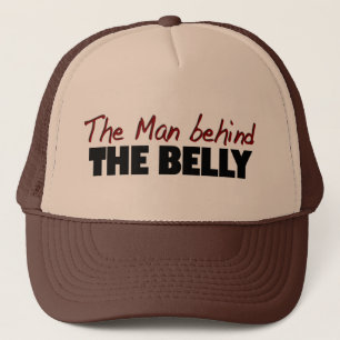 Casquette Homme derrière le ventre