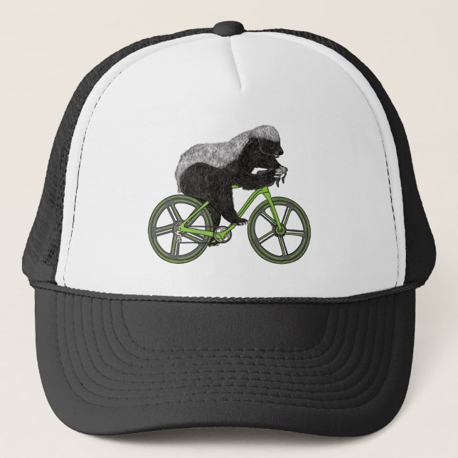 Casquette Honey Badger Cycling sur un vélo (Devant)