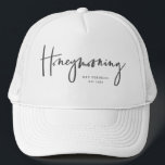 Casquette Honeymooning<br><div class="desc">Moderne,  la calligraphie de manuscrit marquée avec des lettres par main pour faire chacun savoir ceci n'est pas simplement des vacances. C'est votre lune de miel. Une partie d'une collection.</div>