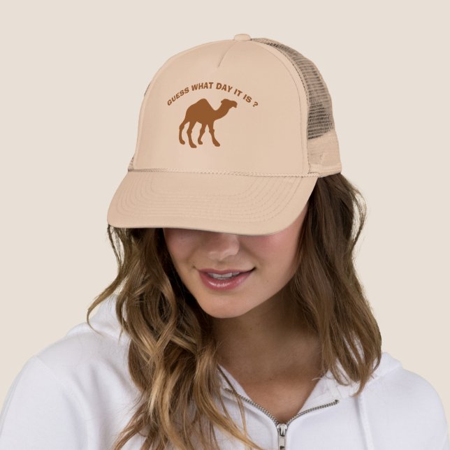 Casquette Hump Day Camel Devine Quel Jour C'Est (En situation)