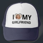 Casquette I Love My Girlfriend Photo Heart Funny Boyfriend<br><div class="desc">Un cadeau amusant pour votre petit ami - ajoutez votre photo à ce casquette "I love my girl". Faites un grand cadeau pour votre petit ami pour l'anniversaire ou la Saint-Valentin.</div>