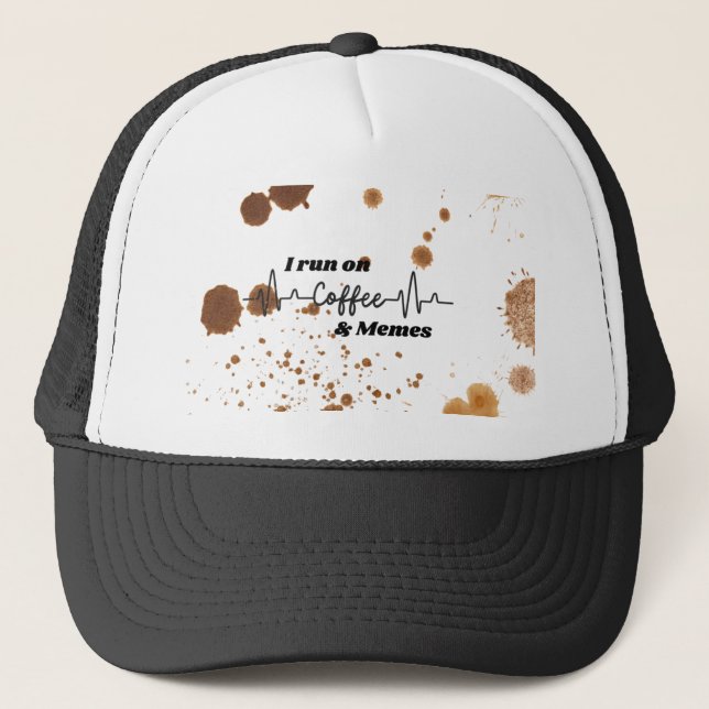 Casquette I Run on Coffee and Memes Funny Trucker Hat  (Devant)