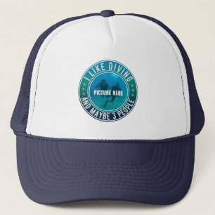 CASQUETTE J'AIME LA PLONGÉE ET PEUT-ÊTRE 3 PERSONNES PERSONN