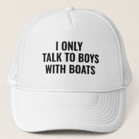 Je parle seulement aux garçons avec des bateaux