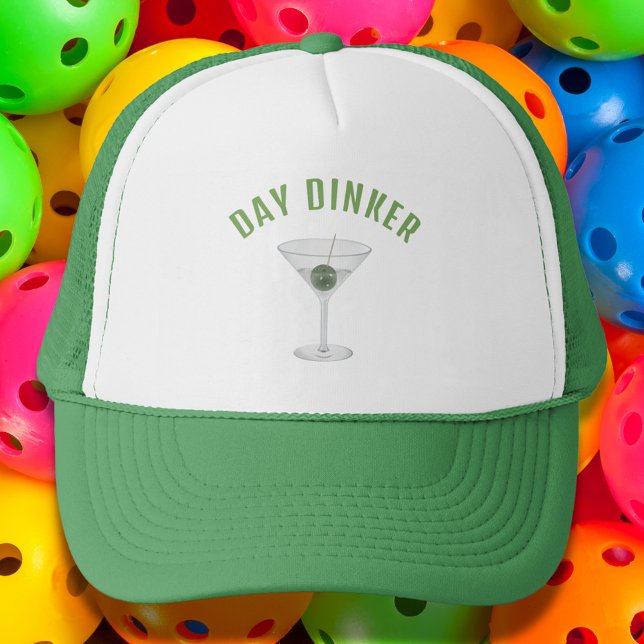 Casquette Jour de rigolade Dinker Martini de pickleball pers (Funny Day Dinker hat with a pickleball martini)