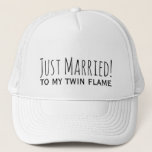 Casquette Just Married to my Twin Flame Romantic Honeymoon<br><div class="desc">"Just Married! to my Twin Flame" Romantic Quote Typography Honeymoon Hat for the Newly Weds :)</div>