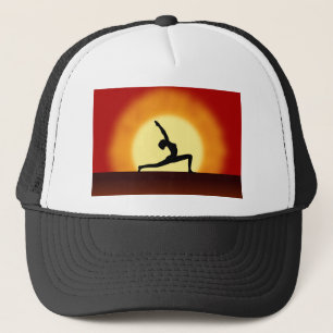 Casquette La femme Pose du Yoga Pose le soleil levant en sil