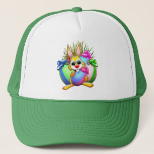 Casquette Lapin drôle mordant un œuf de Pâques