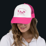 Casquette Le jardin appelle et je dois faire grandir les jar<br><div class="desc">Caractéristiques illustrations de fleurs en rose avec le slogan amusant en lettres roses assorties : LE JARDIN APPELLE ET JE DOIS CROÎTRE. Fait un grand cadeau pour les jardiniers.</div>