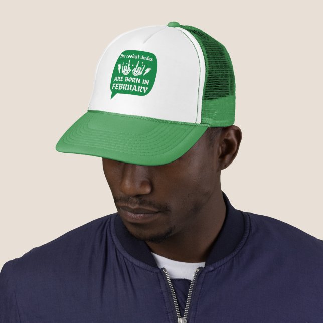 CASQUETTE LES COOLEST DUDES SONT NÉS EN FÉVRIER (En situation)