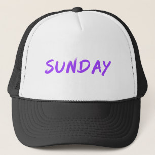 Casquette Lettering Design ‘Sunday’ in Purple