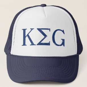 Casquette lettres de barillet buvant le T-shirt