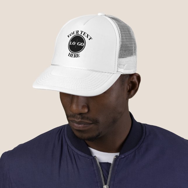 Casquette Logo moderne et commerce de texte (En situation)