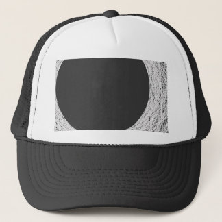 Casquette lumière de lune entourée de ténèbres mystérieuses