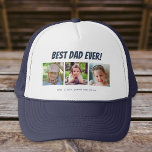 Casquette Meilleur papa jamais | Trois photos<br><div class="desc">Ce casquette dispose de trois cadres photo pour des photos d'enfants ou de père. Le texte bleu foncé "Best Dad Ever" apparaît au-dessus des images et du texte personnalisé ci-dessous vous permet de personnaliser avec les noms des enfants. C'est une Fête des pères ou un cadeau d'anniversaire pour n'importe quel...</div>