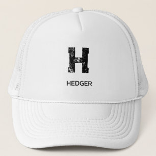 CASQUETTE MINIMALISTE NOIR UNE LETTRE MONOGRAMME NOM BLANC