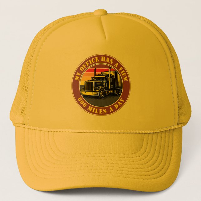 Casquette Modèle de camion semi-remorque sur coucher de sole (Devant)