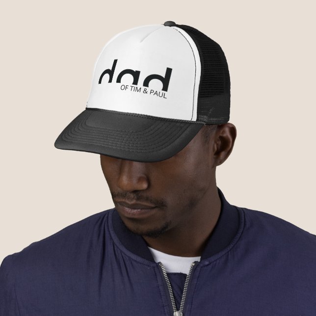 Casquette Modern Simple Dad Shirt with Kids Children Names (En situation)