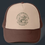 Casquette Mountain Camping Week-end Bachelorette Party<br><div class="desc">Préparez-vous à votre fête de bachelorette en camping de montagne avec notre chapeau de camion! Parfait pour les aventures en plein air, ce casquette allie durabilité et style. Idéal pour protéger vos yeux du soleil tout en ajoutant une touche de charme sauvage à votre look. Que vous soyez sur des...</div>