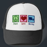 Casquette Mover Peace Love Moving Company Camion<br><div class="desc">Peace Love Moving Company. Un design d'entreprise de déménageur cool avec un signe de paix,  le coeur,  et camion de déménagement. Chargez des boîtes et commandez ces mignons déménageurs présents.</div>