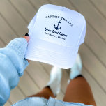 Casquette Nautique Marine Blue Custom Capitaine Nom du batea<br><div class="desc">Le design personnalisé des casquettes nautiques présente un design simple et élégant de style marin bleu côtier avec un accent d'ancre de bateau. Personnalisez le texte personnalisé avec le nom du bateau, du propriétaire ou du capitaine du bateau, de l'emplacement ou d'autres termes préférés. La couleur bleu marine peut être...</div>