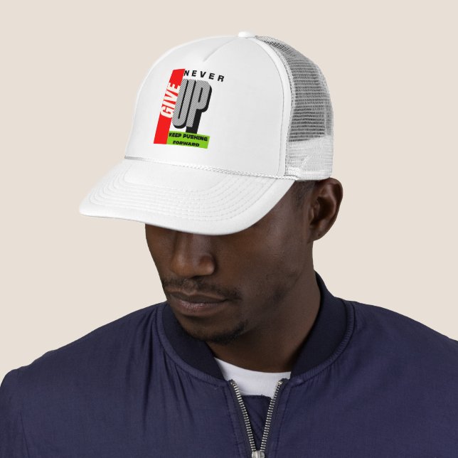 Casquette Never Give Up – Keep Pushing Forward hat (En situation)