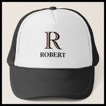 Casquette Nom du monogramme tricouleurs personnalisé<br><div class="desc">LAYERING UNIQUE DU MONOGRAM — regardez attentivement et vous verrez trois couleurs, ce qui lui donne une sensation de profondeur. Personnalisé en plus avec le prénom. Idée spéciale pour un cadeau ou vous pouvez juste profiter pour vous-même! Si vous avez des questions de conception ou une demande spéciale, veuillez envoyer...</div>