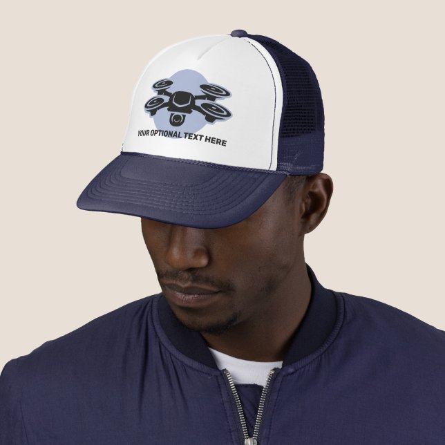 Casquette Nom personnalisé et drone de texte (En situation)