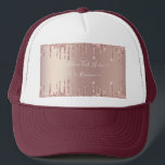 Casquette Parties scintillant rose Gold Blush Éclats Texte p<br><div class="desc">Rose Gold Blush Parties scintillant Sparkle Drips Custom Text Pink Modern - Ajouter votre texte unique / nom ou supprimer du texte - Faire votre cadeau spécial - Redimensionner et déplacer ou supprimer et ajouter du texte / des éléments avec outil de personnalisation. Conception par MIGNED. Veuillez voir mes autres...</div>